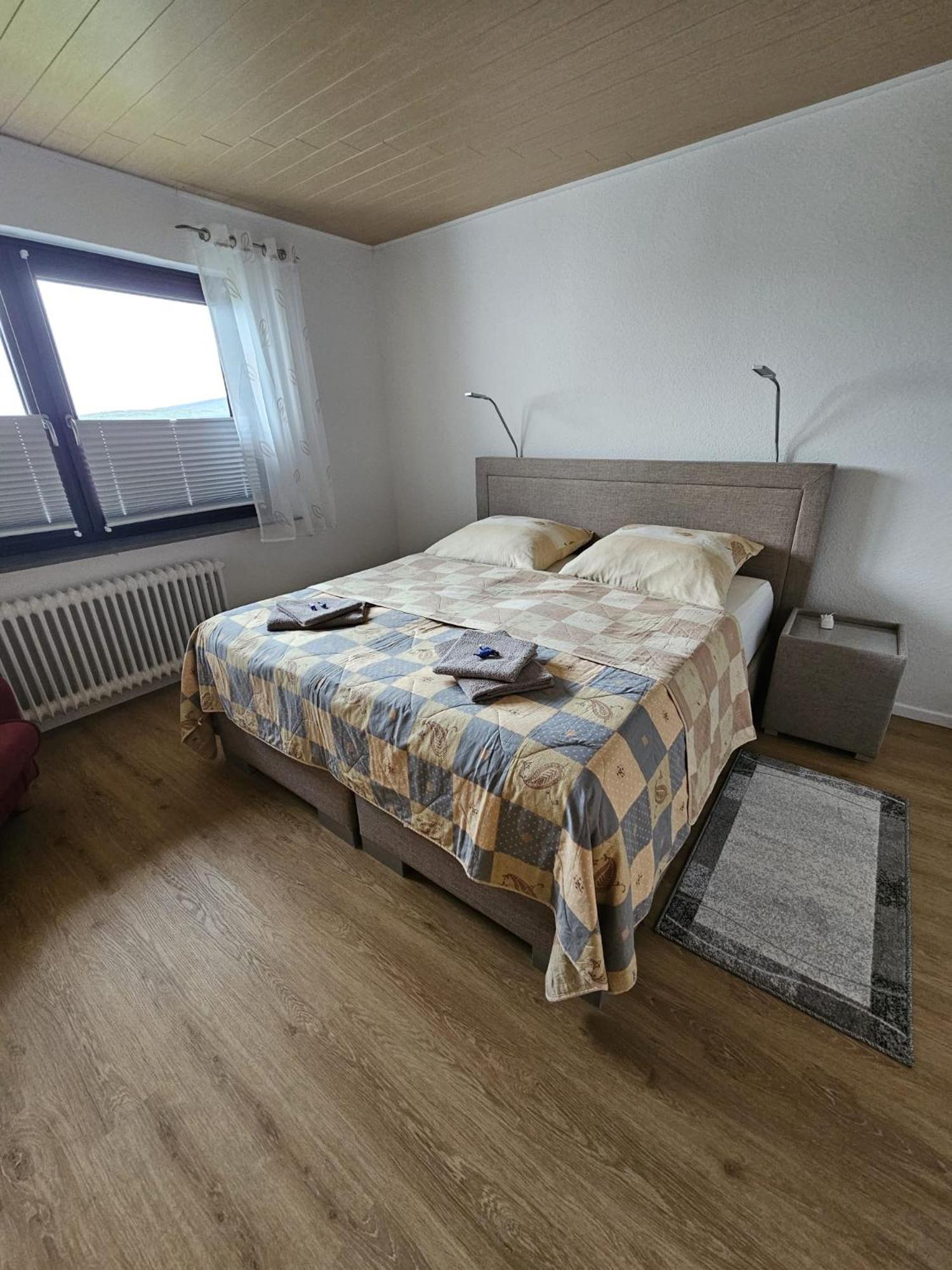 Ferienwohnung Talblick Ahnatal Ngoại thất bức ảnh